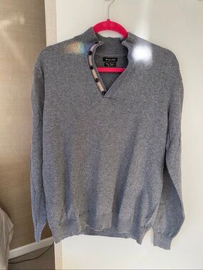 Massimo Dutti Men's Grey V-Neck Button-Placket Sweater